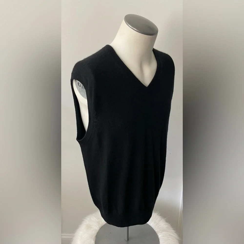PETER MILLAR BLACK 100% CASHMERE VEST SIZE MEDIUM